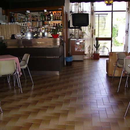 Hotel Villa Tua Riccione Exterior photo
