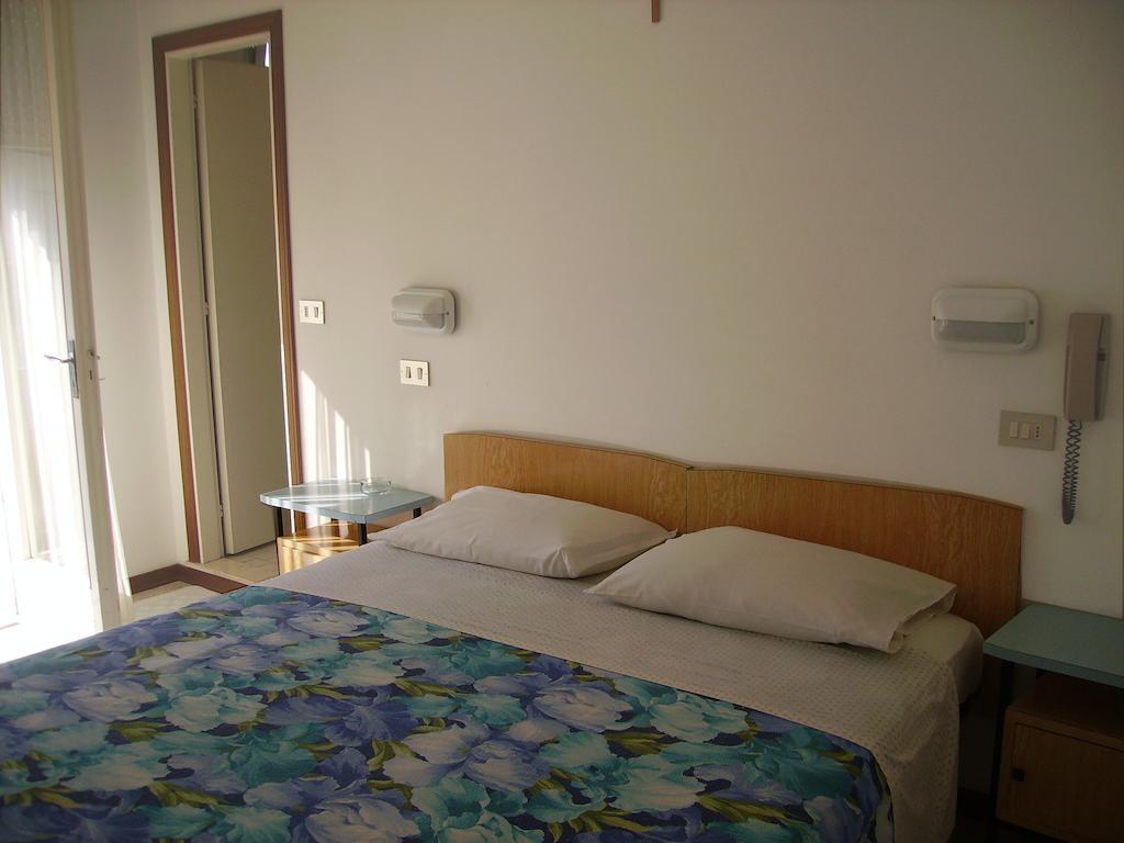 Hotel Villa Tua Riccione Room photo